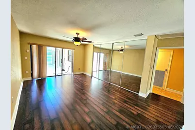 566 Village Lake Drive, Weston, FL 33326 - Photo 16