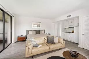 11818 Pebblewood Dr, Wellington, FL 33414 - Photo 1