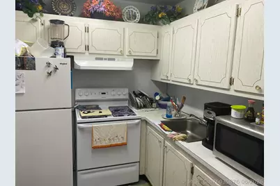 71 Berkshire #71, West Palm Beach, FL 33417 - Photo 8