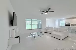 10710 SW Hensley St, Port Saint Lucie, FL 34987 - Photo 6