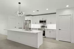 5315 NW Nail Ct, Port Saint Lucie, FL 34986 - Photo 12