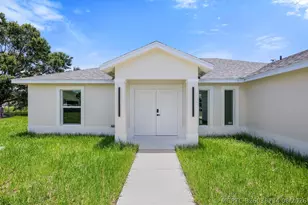 5315 NW Nail Ct, Port Saint Lucie, FL 34986 - Photo 2