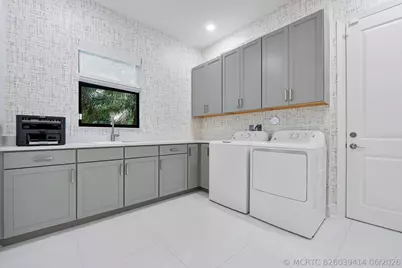 8685 Parkland Bay Drive, Parkland, FL 33076 - Photo 26