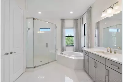 8685 Parkland Bay Drive, Parkland, FL 33076 - Photo 28