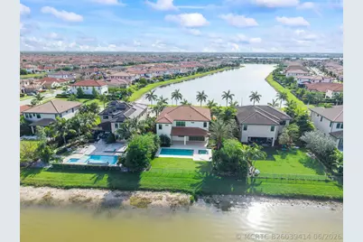 8685 Parkland Bay Drive, Parkland, FL 33076 - Photo 2