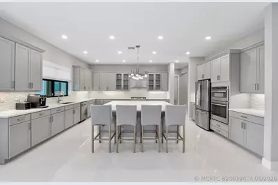 8685 Parkland Bay Drive, Parkland, FL 33076 - Photo 18