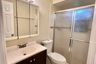 423 Glenwood Dr, West Palm Beach, FL 33415 - Photo 16