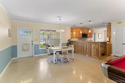 4240 NE 19th Avenue, Oakland Park, FL 33308 - Photo 6