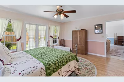 4240 NE 19th Avenue, Oakland Park, FL 33308 - Photo 18
