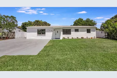 3060 NE 12th Avenue, Pompano Beach, FL 33064 - Photo 1