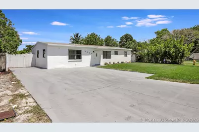 3060 NE 12th Avenue, Pompano Beach, FL 33064 - Photo 2