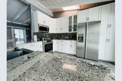 2531 Gulfstream Lane, Fort Lauderdale, FL 33312 - Photo 6