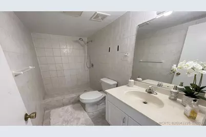 6005 Del Lago Circle #305, Sunrise, FL 33313 - Photo 14