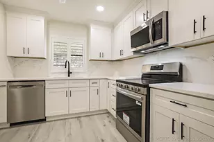 300 Intracoastal Pl, Jupiter, FL 33469 - Photo 12