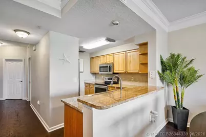 2016 Alta Meadows Lane #708, Delray Beach, FL 33444 - Photo 8