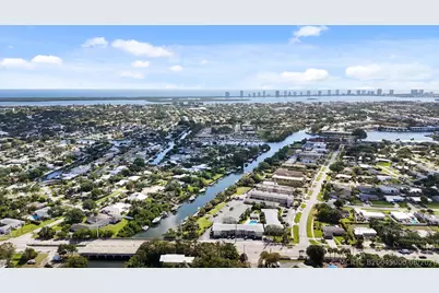 510 Prosperity Farms Rd. Road #4b, North Palm Beach, FL 33408 - Photo 30