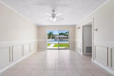 510 Prosperity Farms Rd. Road #4b, North Palm Beach, FL 33408 - Photo 2