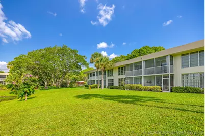 3621 Oaks Clubhouse Dr. Drive #104, Pompano Beach, FL 33069 - Photo 30