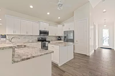 1006 SW 34th Terrace, Palm City, FL 34990 - Photo 4