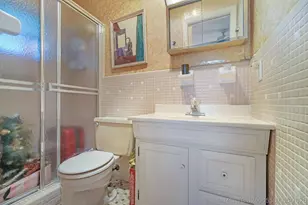 16750 NE 14th Ave, Miami, FL 33162 - Photo 8