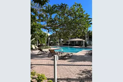 18106 Glenmoor Drive, West Palm Beach, FL 33409 - Photo 16
