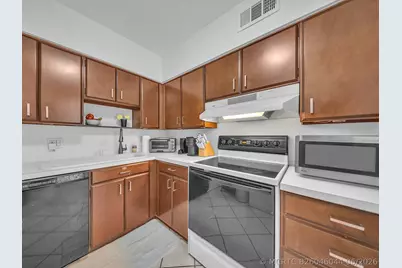 1150 Madruga Avenue #C302, Miami, FL 33146 - Photo 12