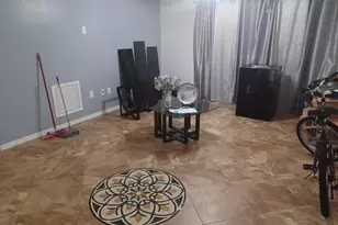 407 Executive Center Dr, West Palm Beach, FL 33401 - Photo 2