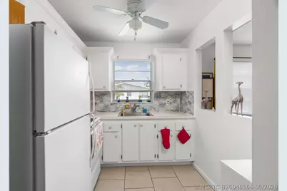 347 Windsor O, West Palm Beach, FL 33417 - Photo 10