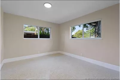570 SE 2nd Avenue, Pompano Beach, FL 33060 - Photo 20