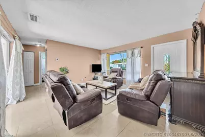 3560 NW 34th Way, Lauderdale Lakes, FL 33309 - Photo 8