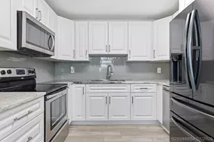 128 NW 10th Ave, Delray Beach, FL 33444 - Photo 8