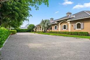 3509 Grand Prix Farms Dr, Wellington, FL 33414 - Photo 4
