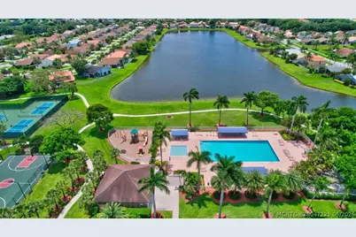 18970 Cloud Lake Circle, Boca Raton, FL 33496 - Photo 18