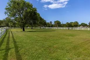 844 Arabian Dr, Loxahatchee, FL 33470 - Photo 24