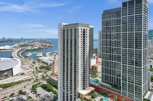 159 NE 6th St, Miami, FL 33132 - Photo 32