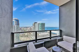 159 NE 6th St, Miami, FL 33132 - Photo 16