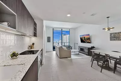 159 NE 6th Street #4813, Miami, FL 33132 - Photo 2