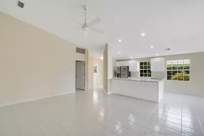1256 NW Bentley Circle #B, Port Saint Lucie, FL 34986 - Photo 10