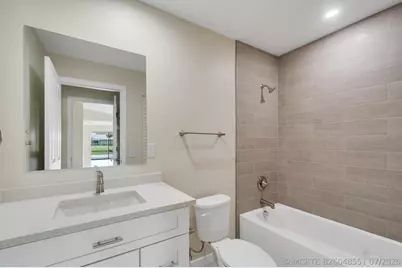 1256 NW Bentley Circle #B, Port Saint Lucie, FL 34986 - Photo 8