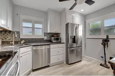 9 Colonial Club Drive #305, Boynton Beach, FL 33435 - Photo 6