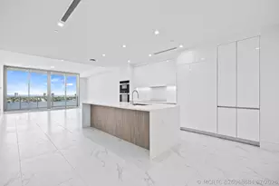 220 Lake Shore Dr, Lake Park, FL 33403 - Photo 10