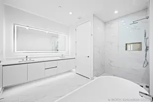 220 Lake Shore Dr, Lake Park, FL 33403 - Photo 8