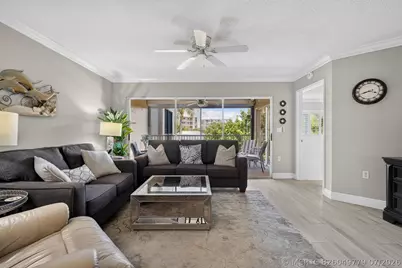275 Palm Avenue #D 203, Jupiter, FL 33477 - Photo 8