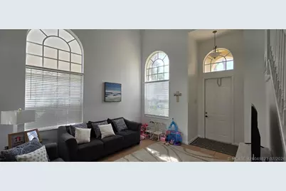9138 Dupont Place, Wellington, FL 33414 - Photo 4