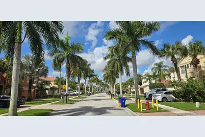 9138 Dupont Place, Wellington, FL 33414 - Photo 18