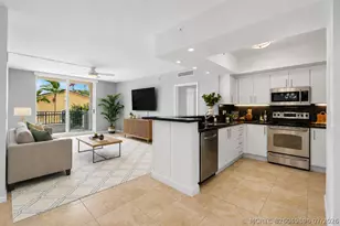 403 S Sapodilla Ave, West Palm Beach, FL 33401 - Photo 1