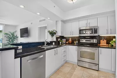 403 S Sapodilla Avenue #307, West Palm Beach, FL 33401 - Photo 18