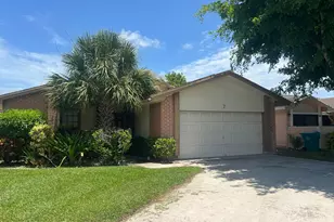 7 Islington Pl, Boynton Beach, FL 33426 - Photo 2