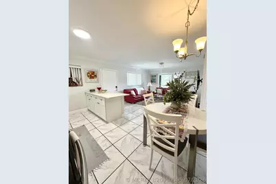 588 Trace Circle #211, Deerfield Beach, FL 33441 - Photo 4