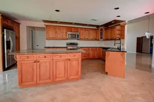 19915 Back 9 Dr, Boca Raton, FL 33498 - Photo 6
